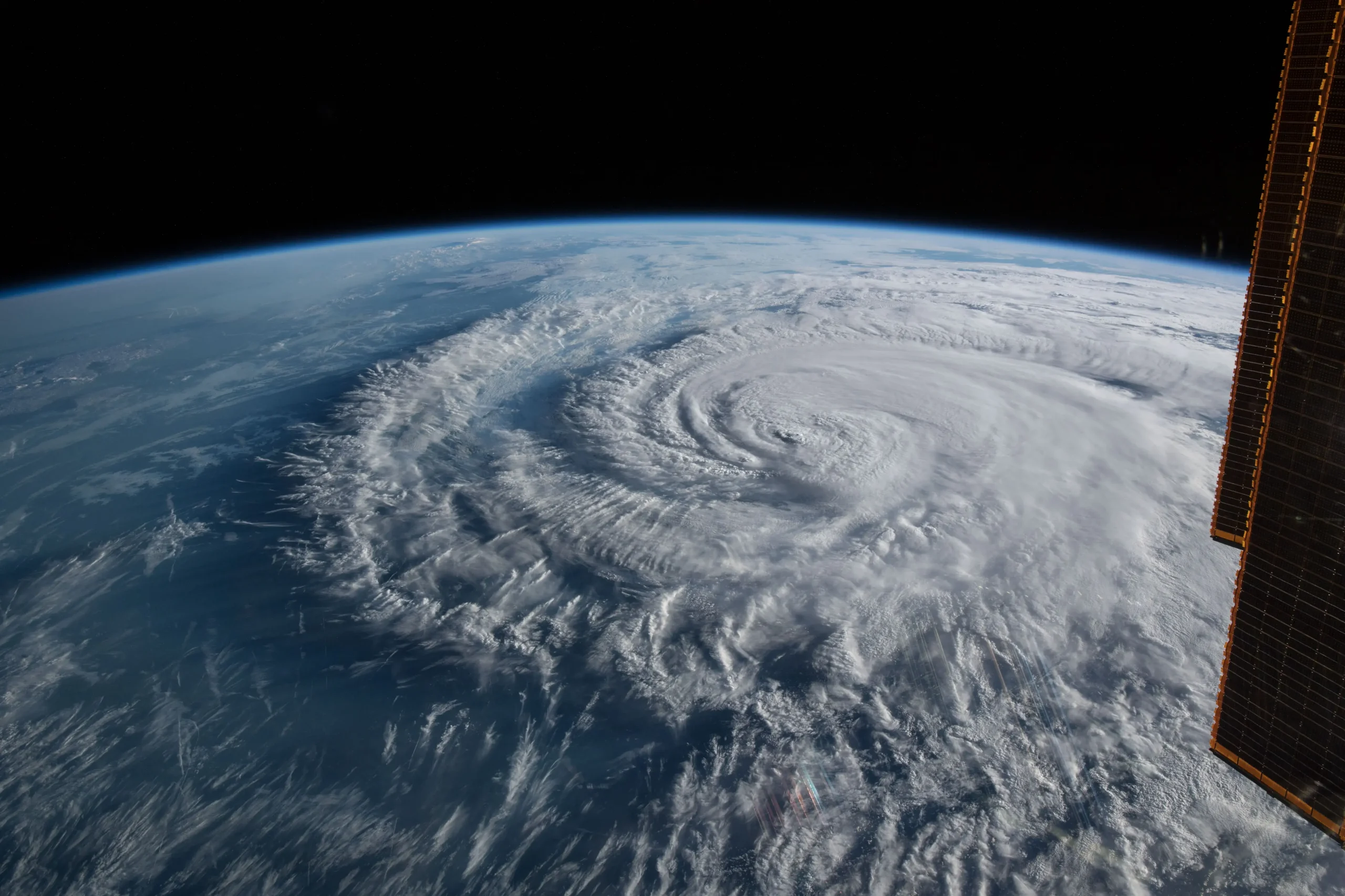 Uragani nisu rezultat geoinženjeringa, zasijavanja oblaka ili HAARP eksperimenata